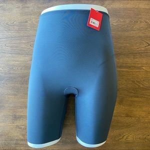 Spanx Mid-Thigh Shaper Short Slimplicity HTF Medium Color Steel/Gray NEW